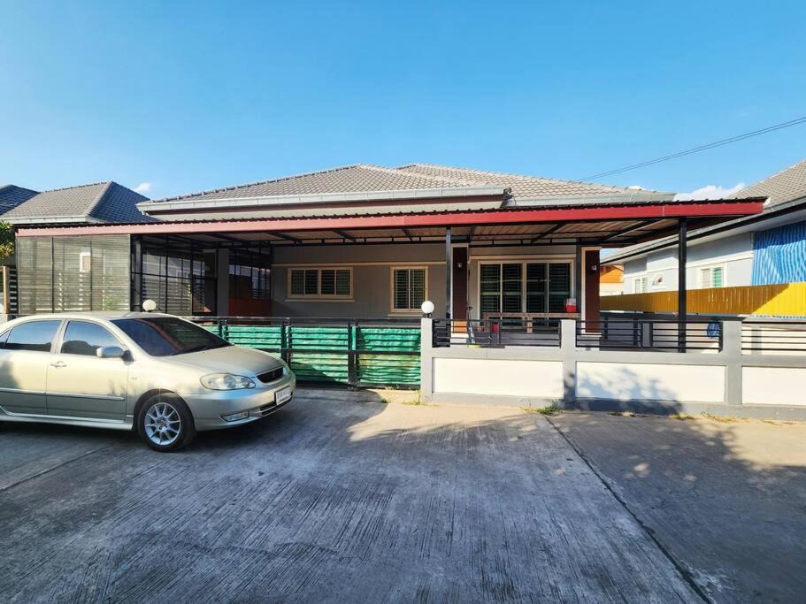 Photo of Buildings in Chum Phae