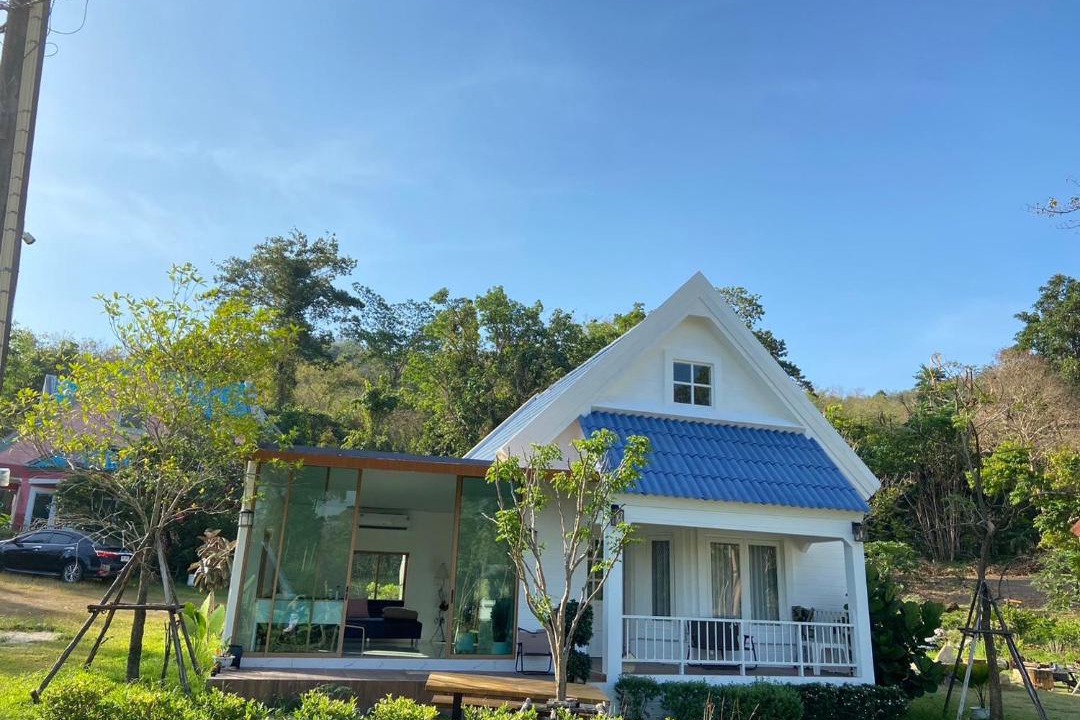 Photo of Buildings in Sam Nak Thong