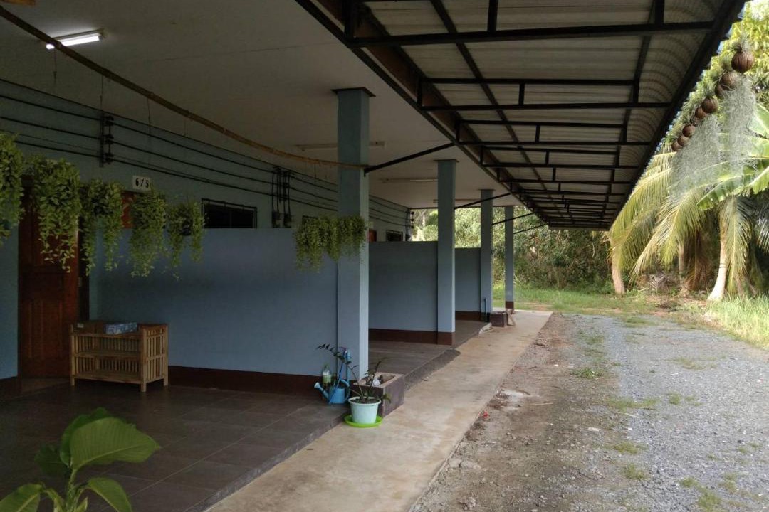 Photo of Buildings in Laem Ngop