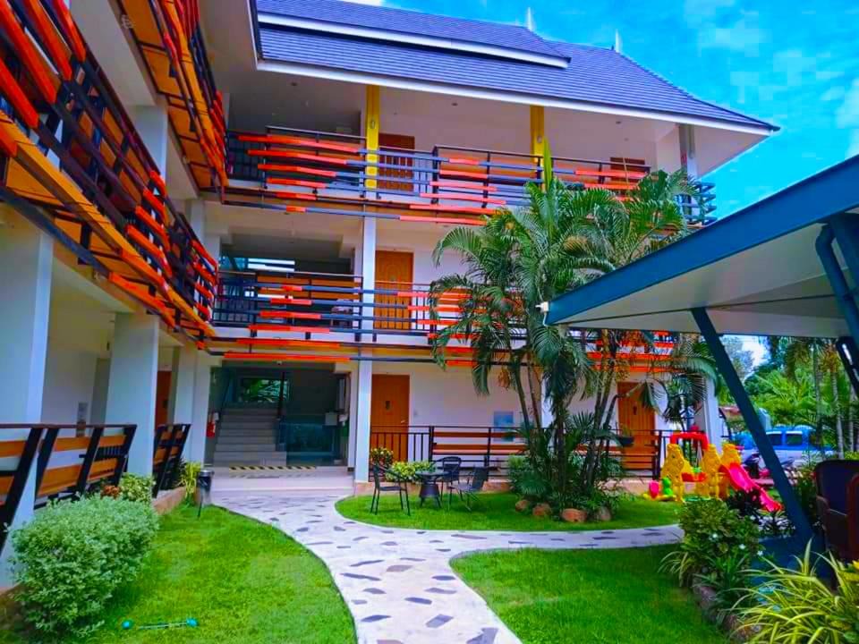 Photo of Buildings in Si Racha