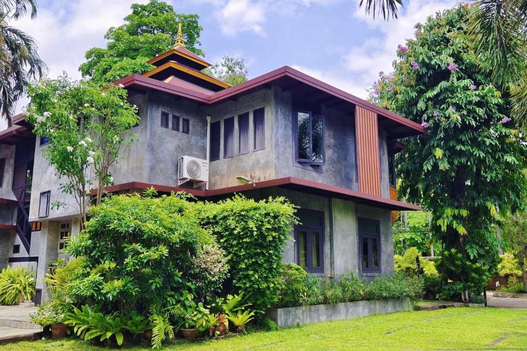 Photo of Buildings in Chang Phueak