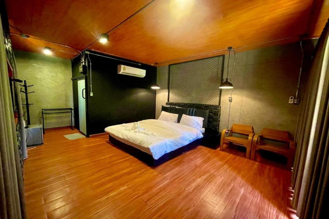 Photo of Bedroom in Sanamchai