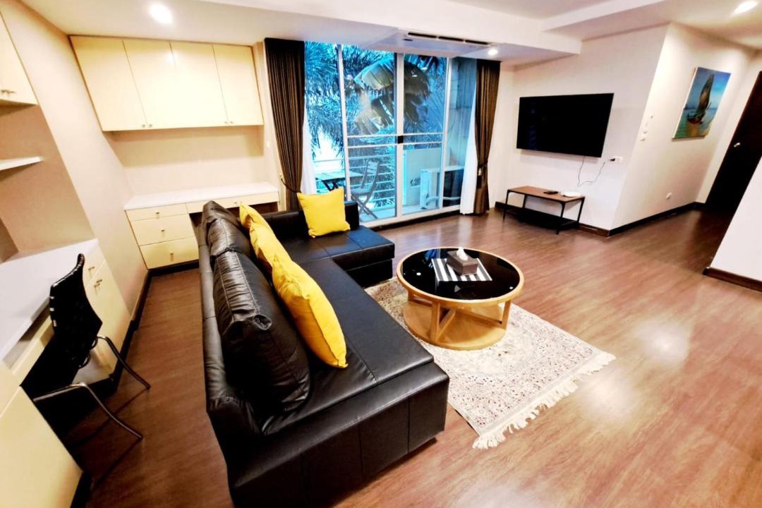 Photo of Livingroom in Khlong Toei Nuea