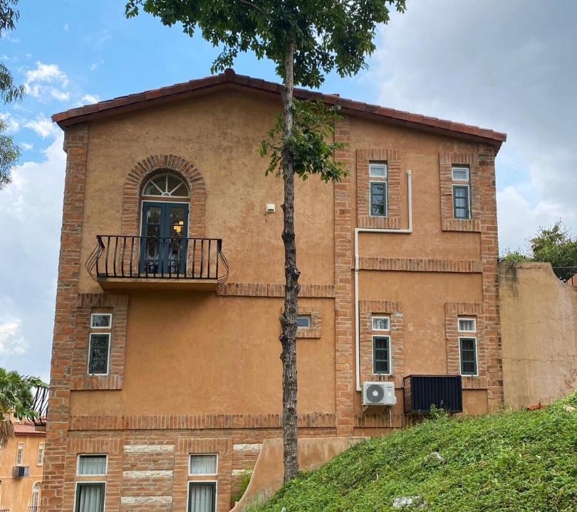 Photo of Buildings in Pong Ta Long