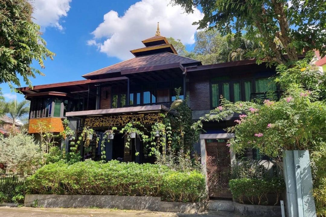 Photo of Buildings in Chang Phueak