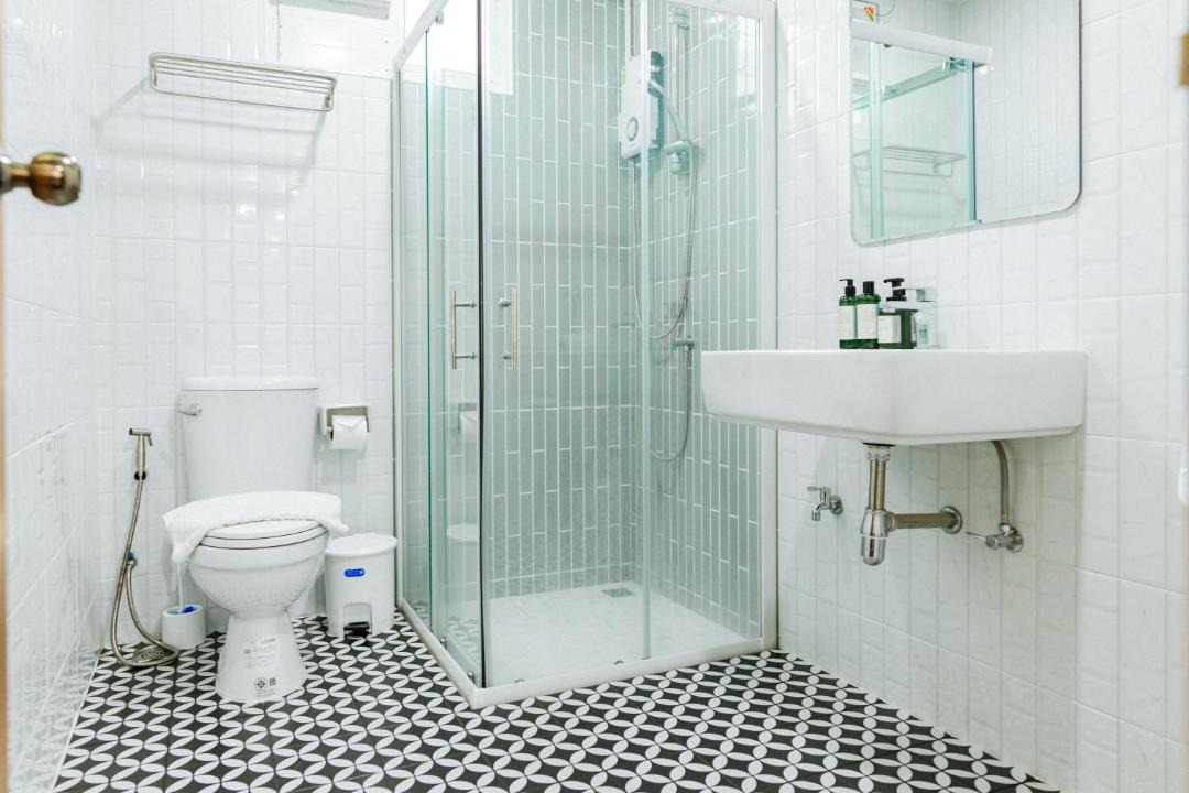 Photo of Bathroom in Old City