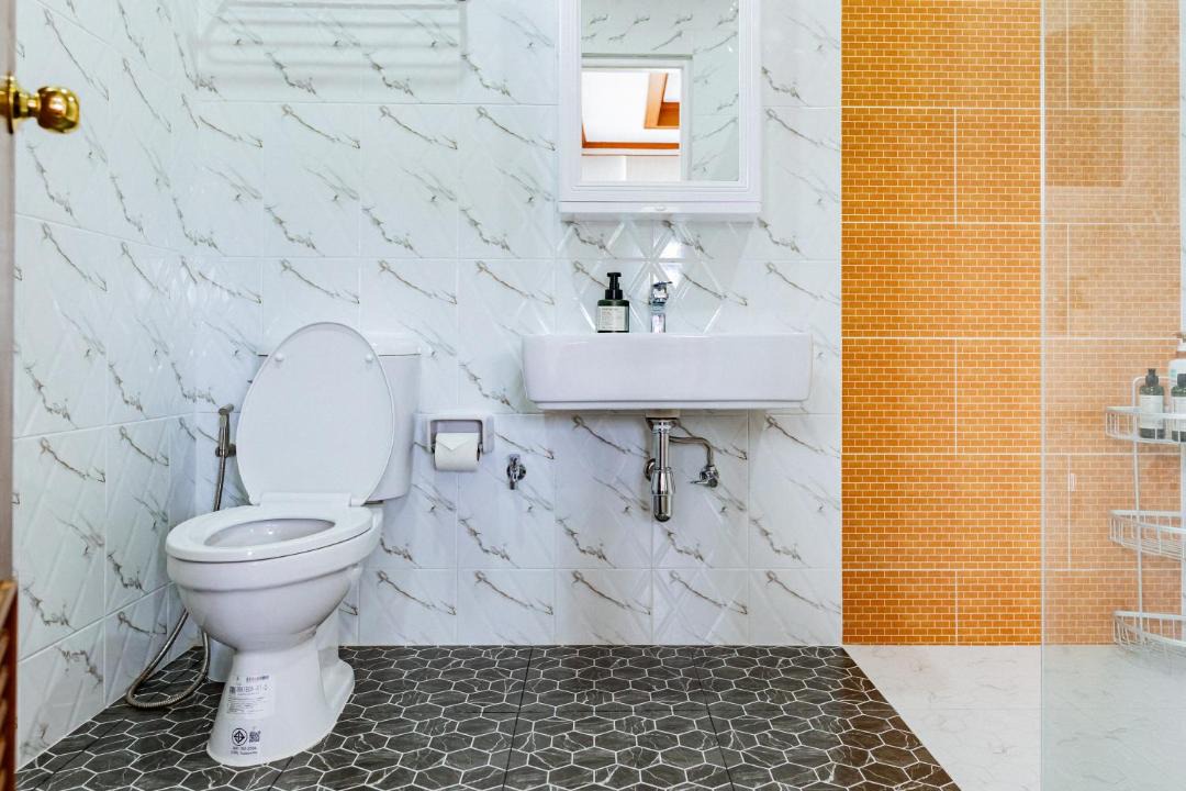 Photo of Bathroom in Old City