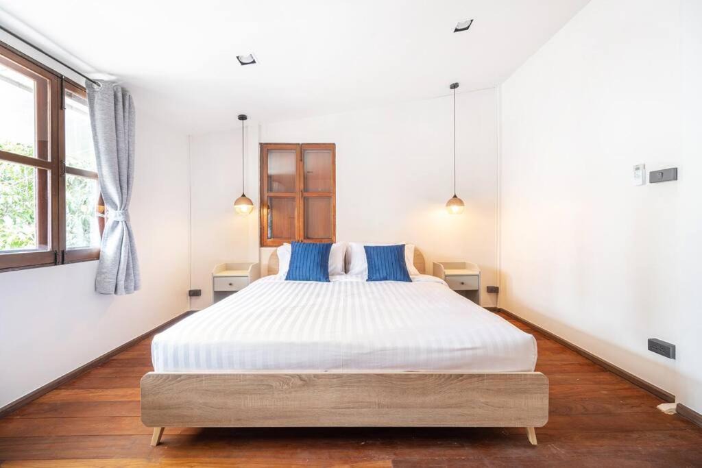 Photo of Bedroom in Ekkamai