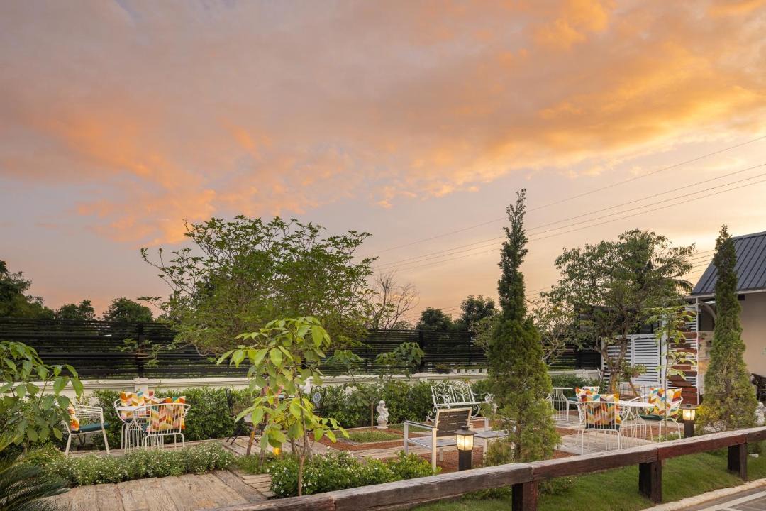Photo of Others in Watthana Nakhon