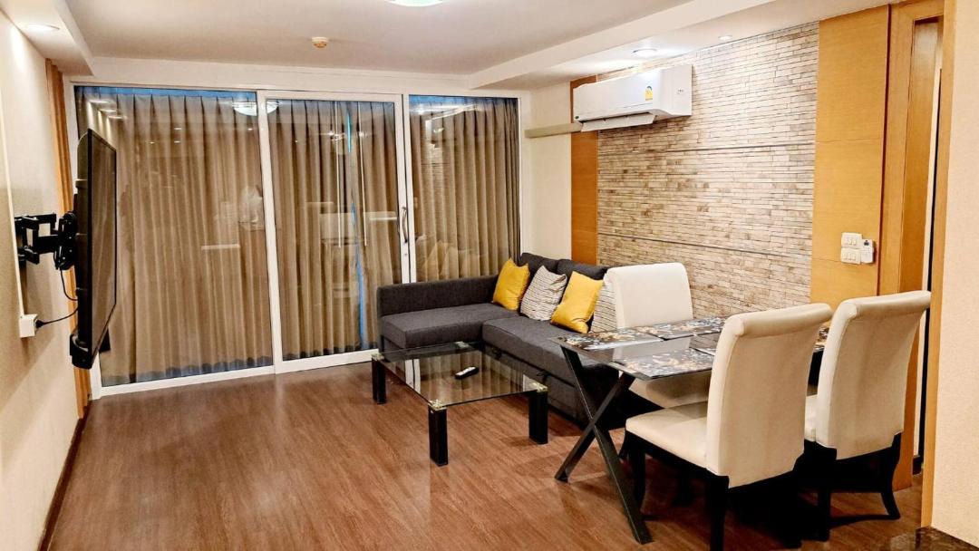 Photo of Livingroom in Khlong Toei Nuea
