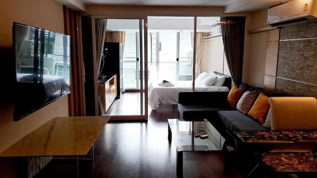 Photo of Livingroom in Khlong Toei Nuea