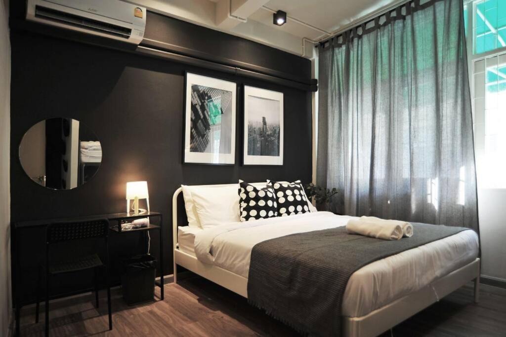 Photo of Bedroom in Phra Khanong Nuea