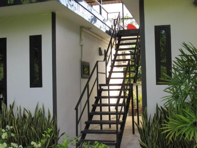 Photo of Others in Noen Hom