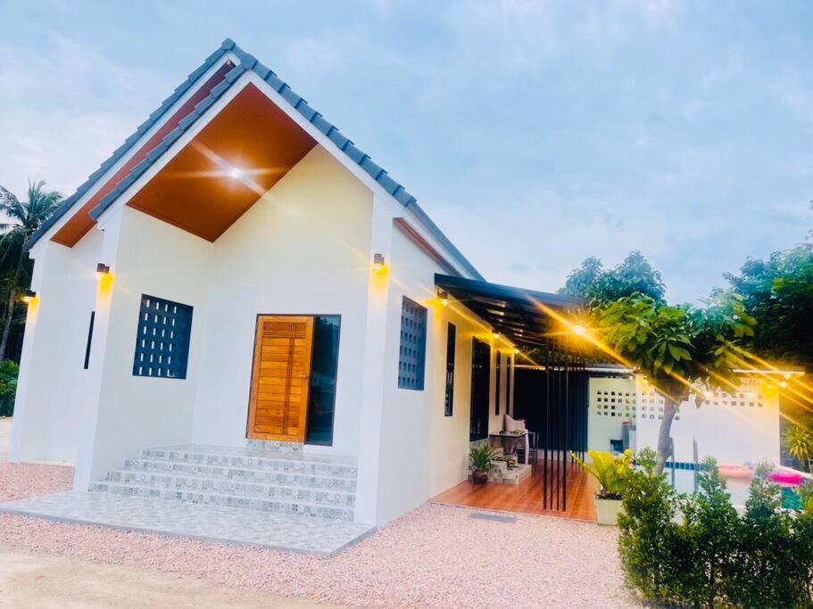 Photo of Buildings in Khanom