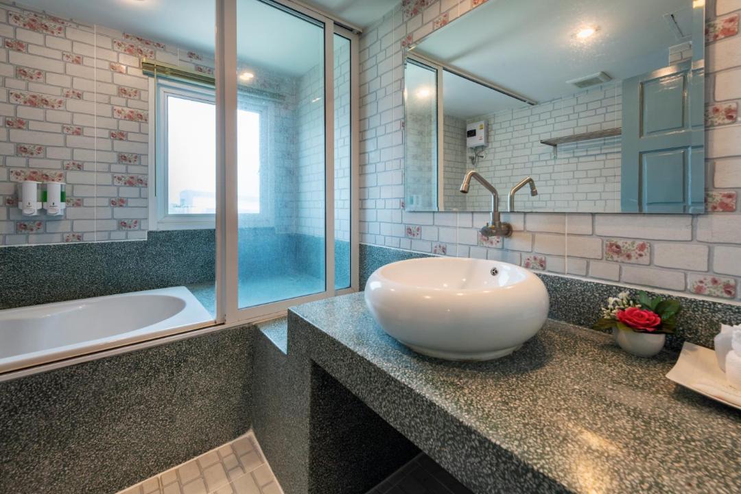 Photo of Bathroom in Pa Daet