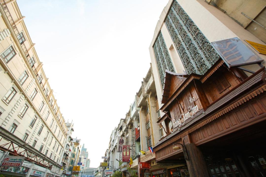 Photo of Buildings in Makkasan