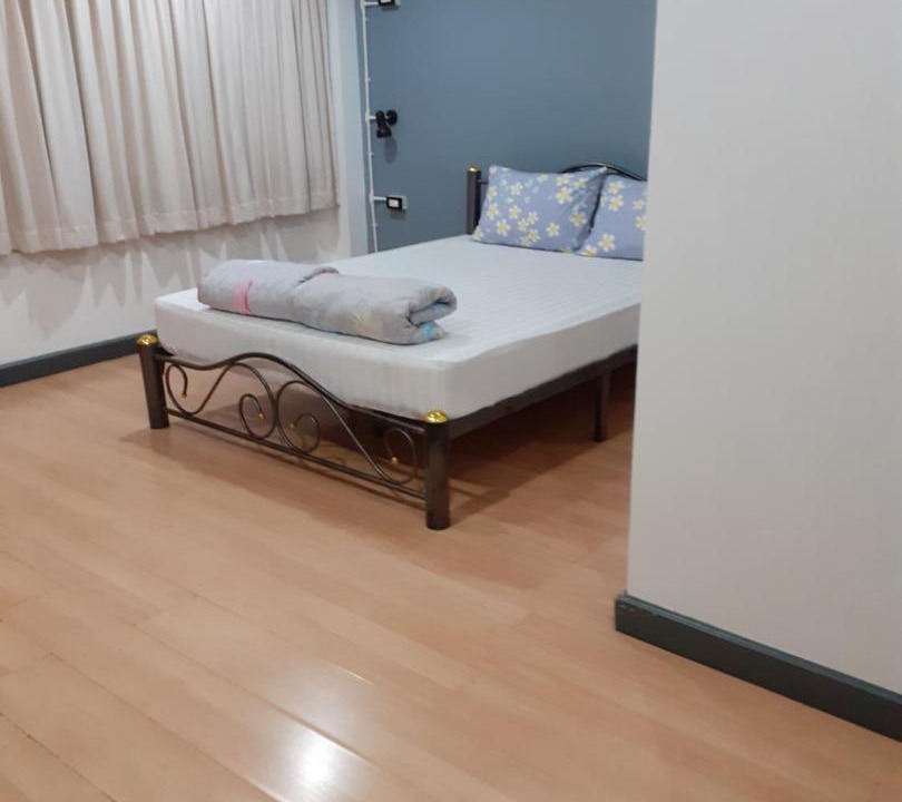Photo of Bedroom in Thanon Phetchaburi