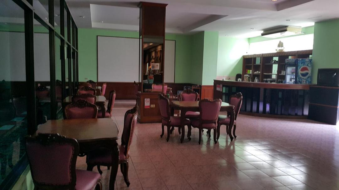 Photo of Livingroom in Wat Tha Phra