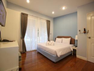Photo of Bedroom in Ban Bang Saen
