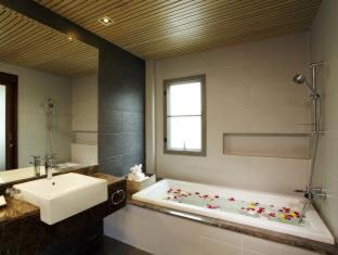 Photo of Bathroom in Karon