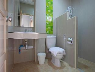 Photo of Bathroom in Trang
