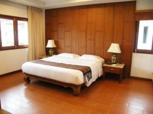 Photo of Bedroom in Mae Ram Phueng
