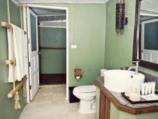 Photo of Bathroom in Ko Kood
