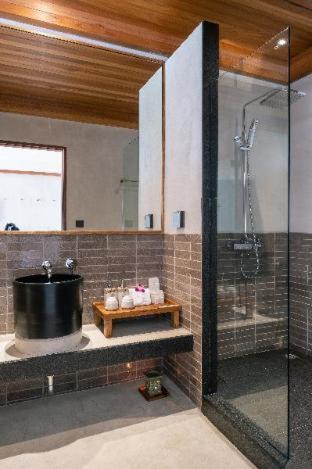 Photo of Bathroom in Chaweng City Center