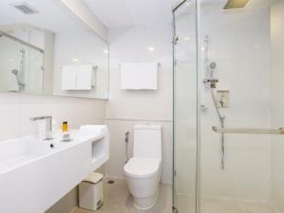 Photo of Bathroom in Yan Nawa