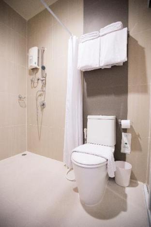 Photo of Bathroom in Thapae