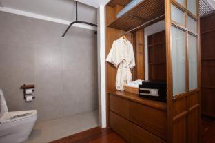 Photo of Bathroom in Arun Amarin