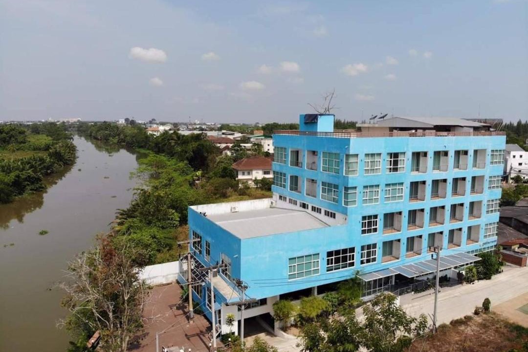 Photo of Buildings in Makham Tia