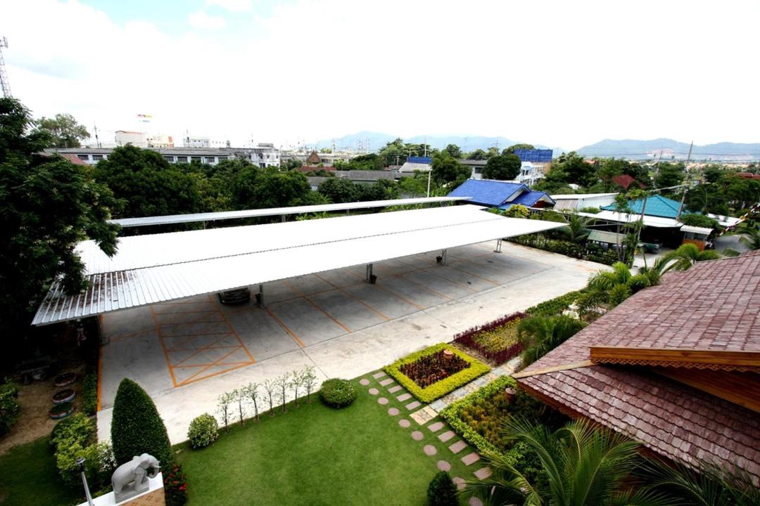 Photo of Others in Saen Suk