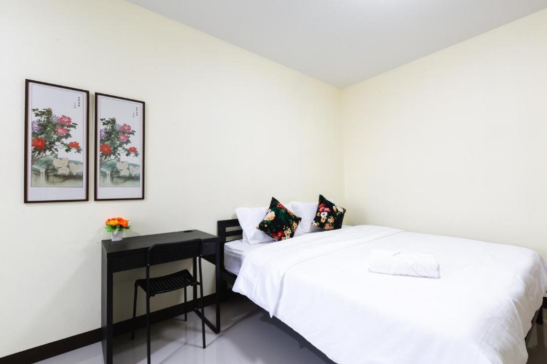 Photo of Bedroom in Khlong San