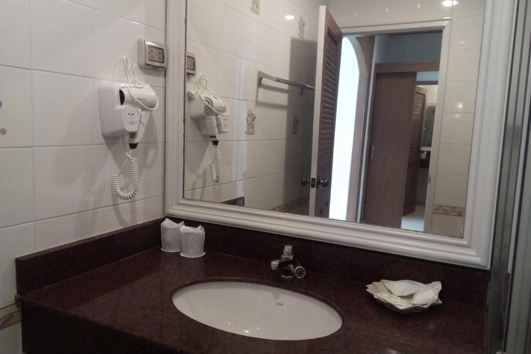 Photo of Bathroom in Tha Thaewawong