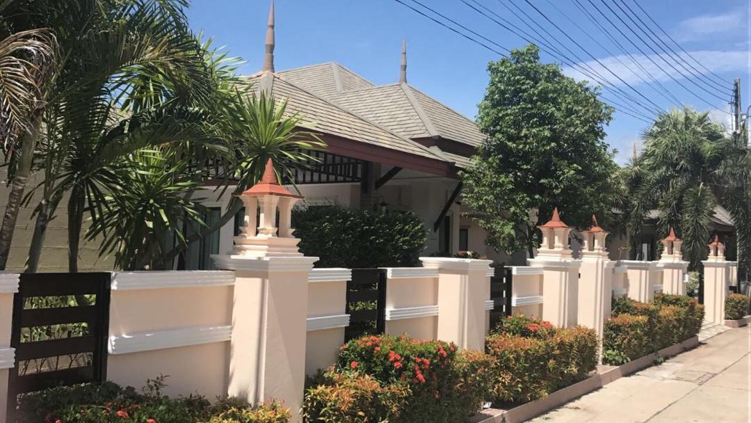 Photo of Buildings in Huai Yai