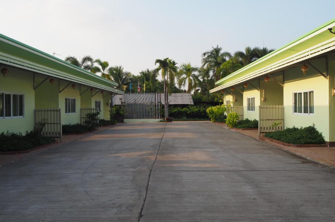 Photo of Buildings in Non Sung