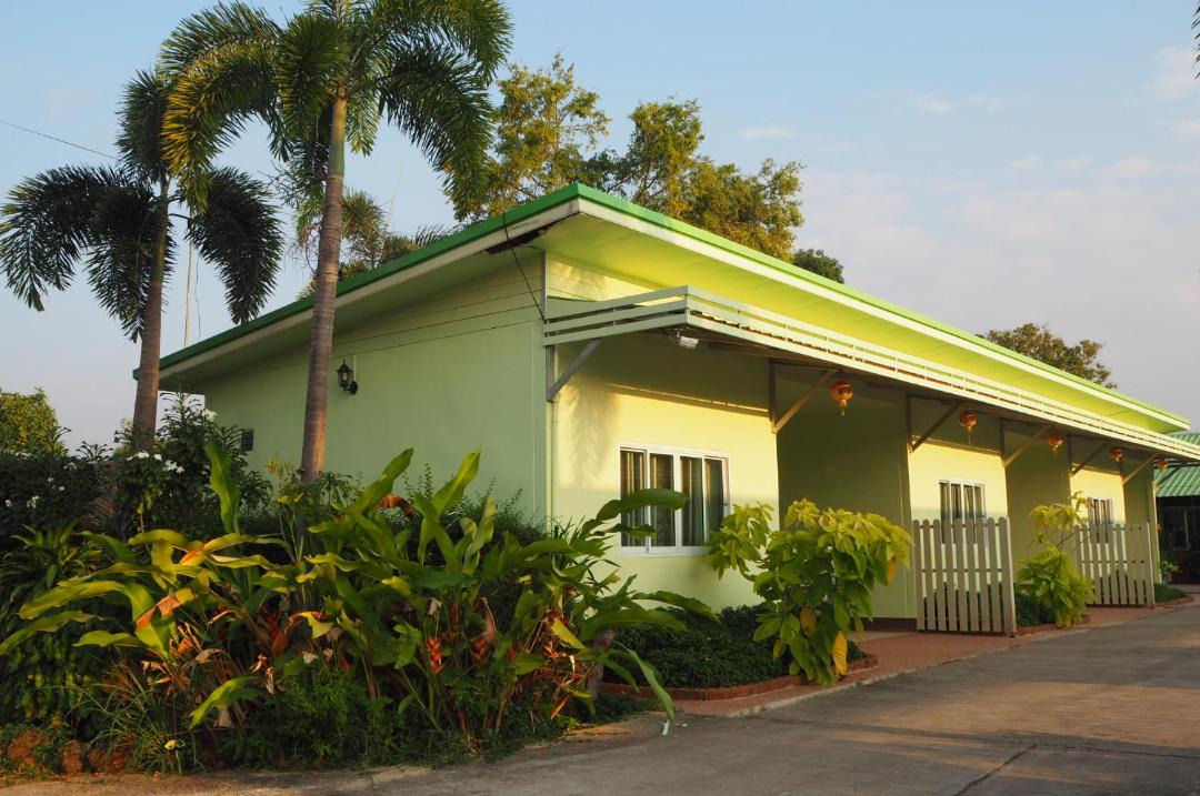 Photo of Buildings in Non Sung