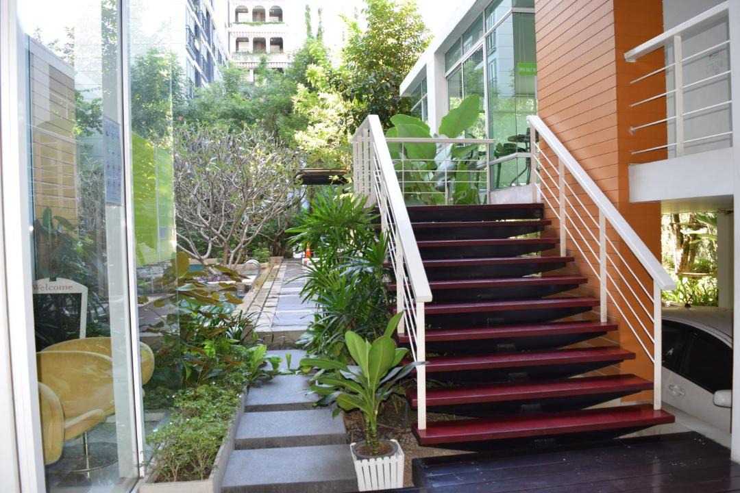 Photo of Patio Balcony in Phaya Thai