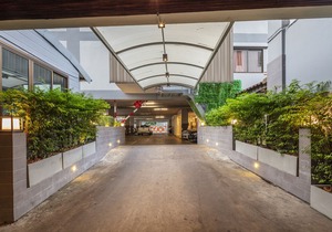 Penyos Service Apartment