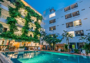 Sutus Court 4