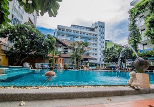 Sutus Court 5