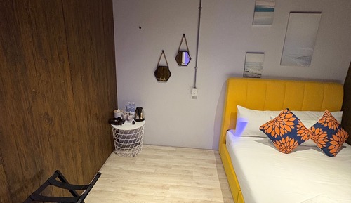 Standard Single room Shared bathroom (Separate Men's and Women's / Floor)