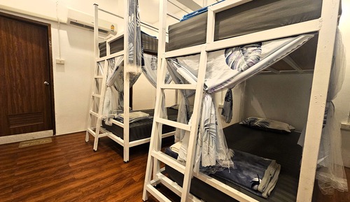 Standard Shared Dormitory, Mixed Dorm, Non Smoking, Balcony
