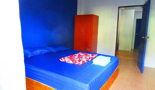 Standard Double Room with Shared Bathroom
