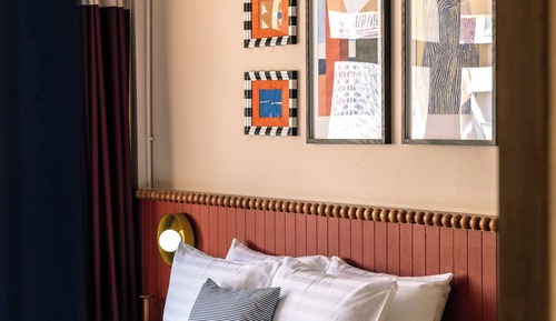 Deluxe Triple Room, Private Bathroom