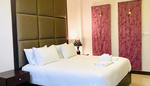 Room, 1 King Bed, Non Smoking