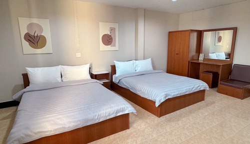 Standard 2 Double Beds