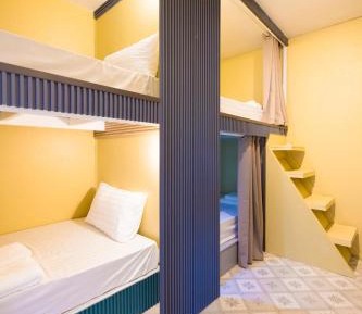Bunk Bed in Mixed Dormitory Room