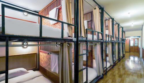 Mixed Dormitory Room